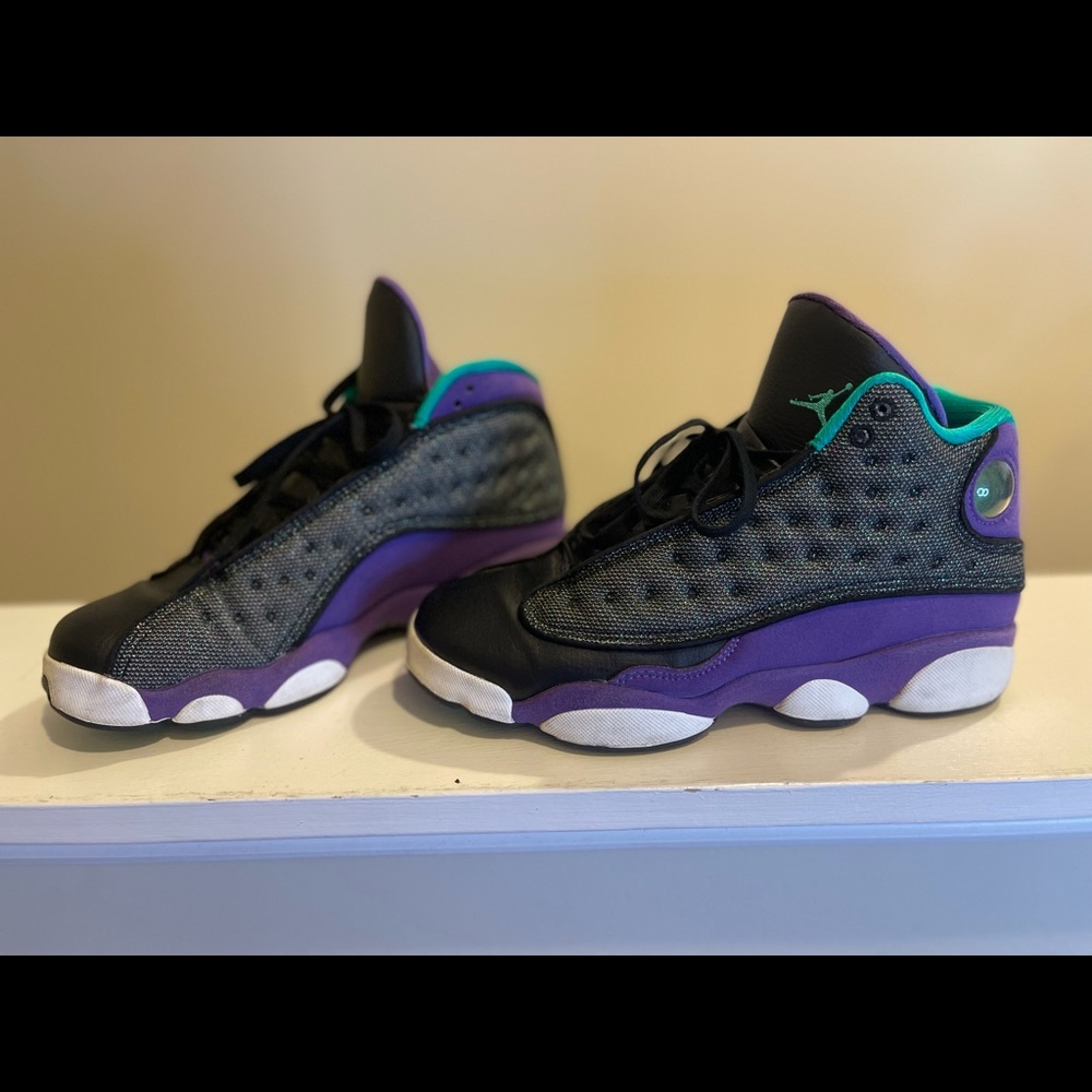 RETRO JORDAN 13 ‘Violet Teal’ Gently worn Youth size 6.5
